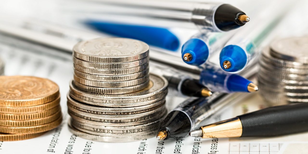 5 Ways Cash Envelopes Keep My Finances On Track – Giveaway
